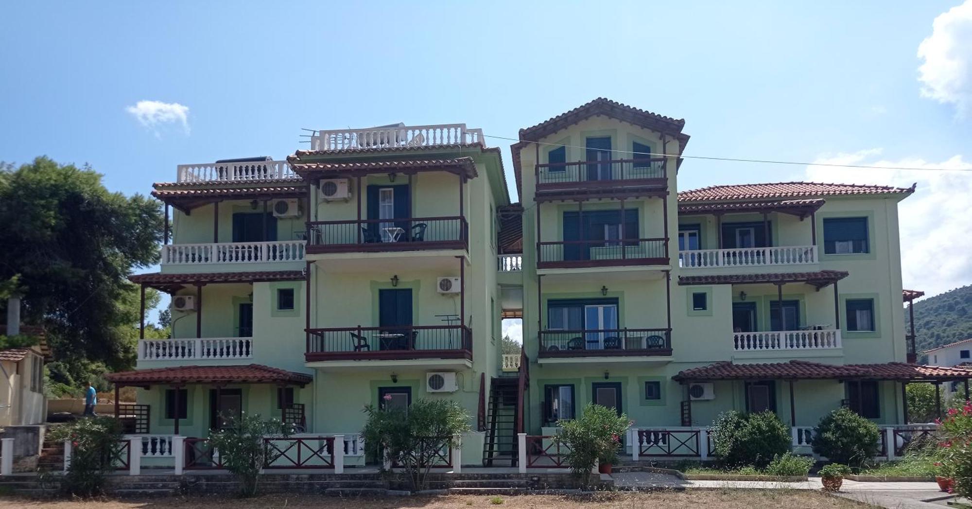 Alexandros Rooms & Studios Skopelos Town Exterior photo