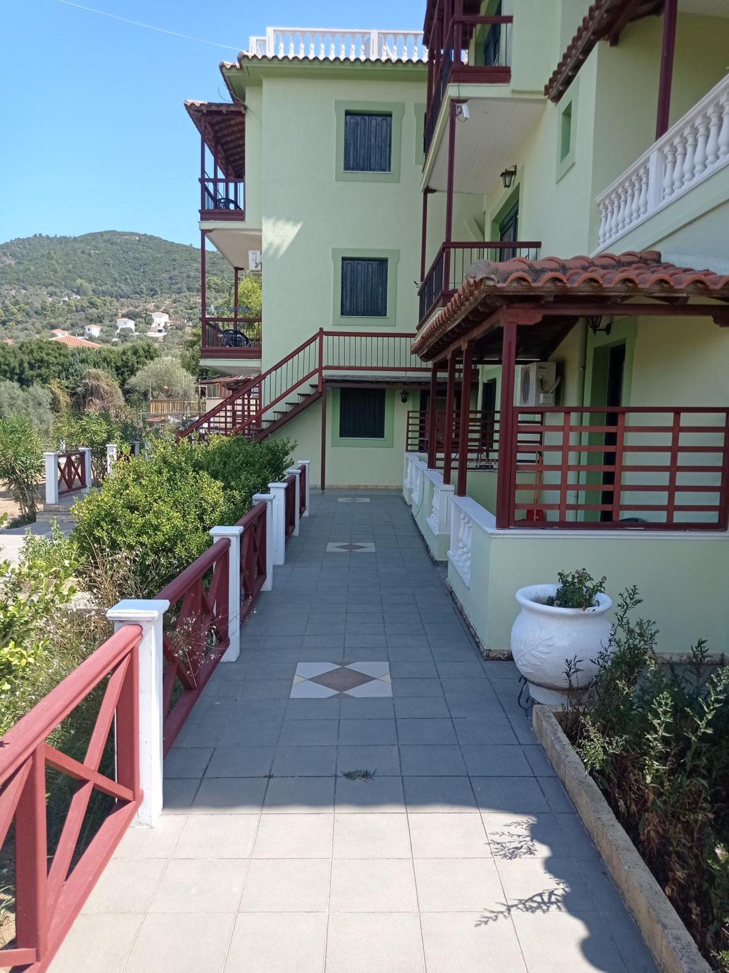 Alexandros Rooms & Studios Skopelos Town Exterior photo
