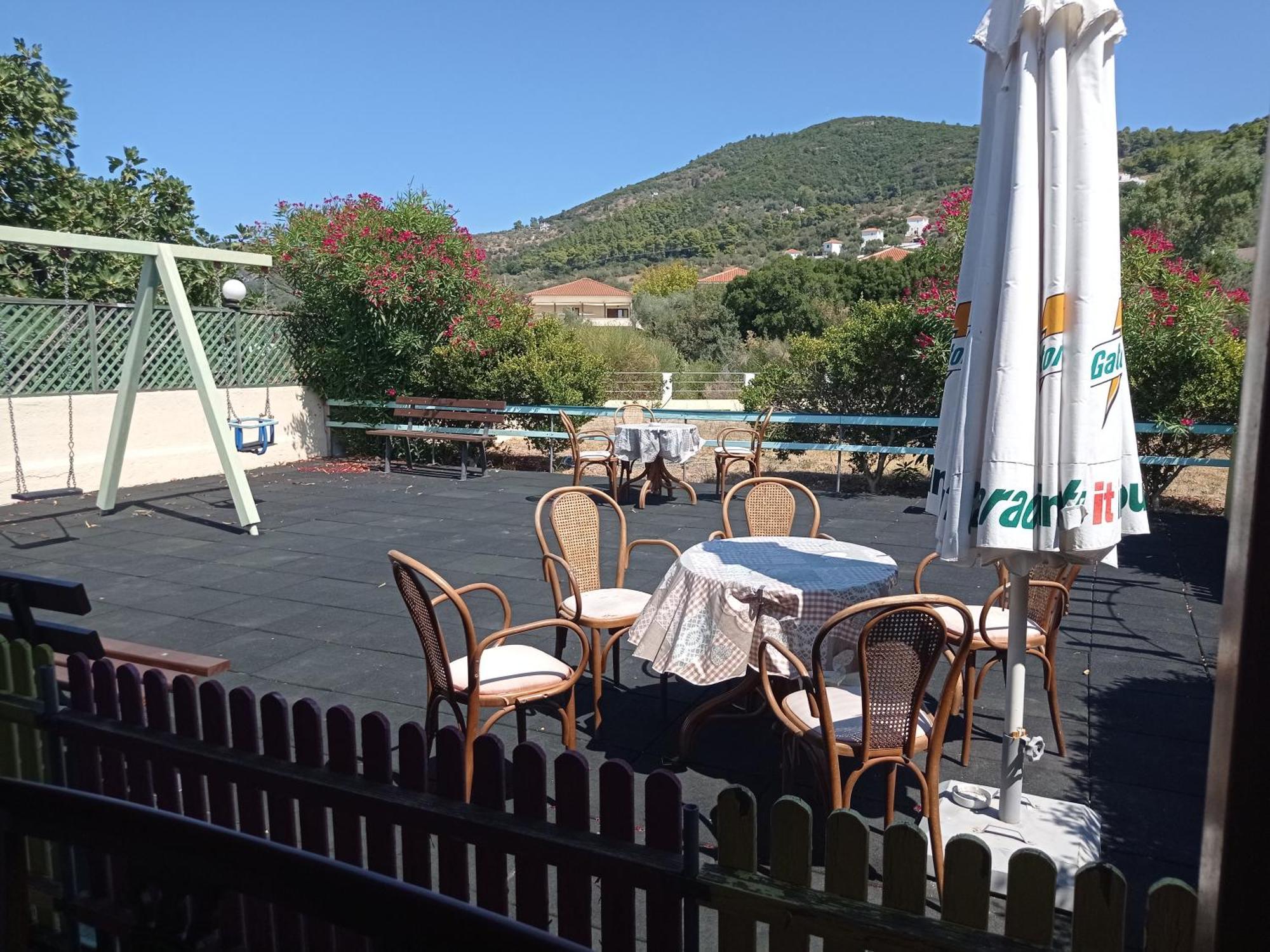 Alexandros Rooms & Studios Skopelos Town Exterior photo