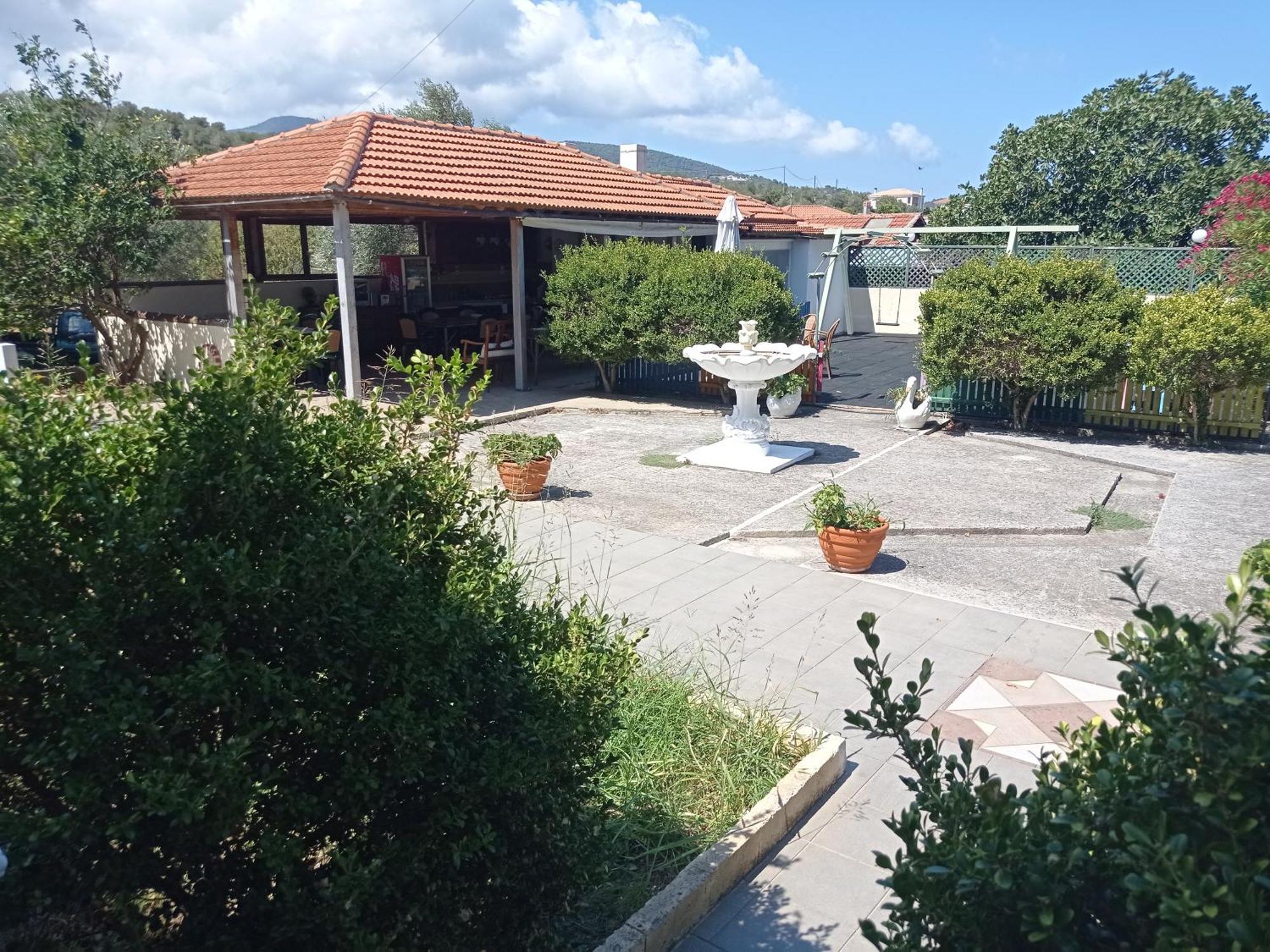 Alexandros Rooms & Studios Skopelos Town Exterior photo