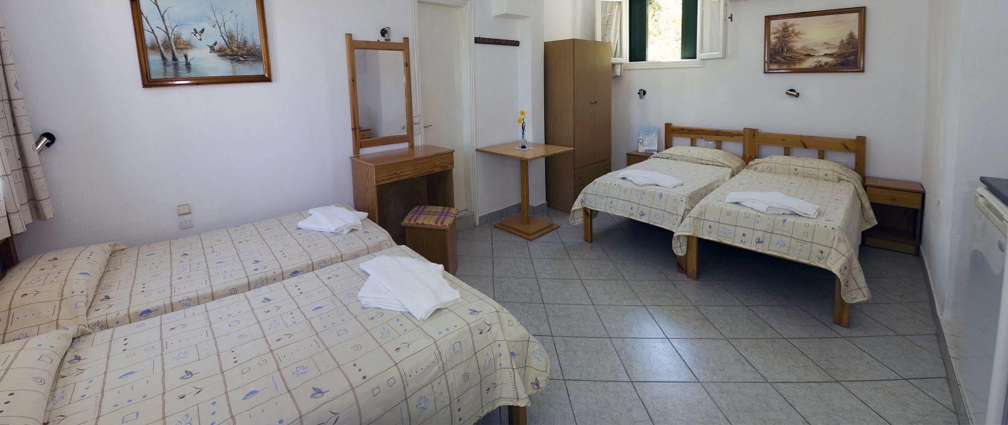 Alexandros Rooms & Studios Skopelos Town Exterior photo