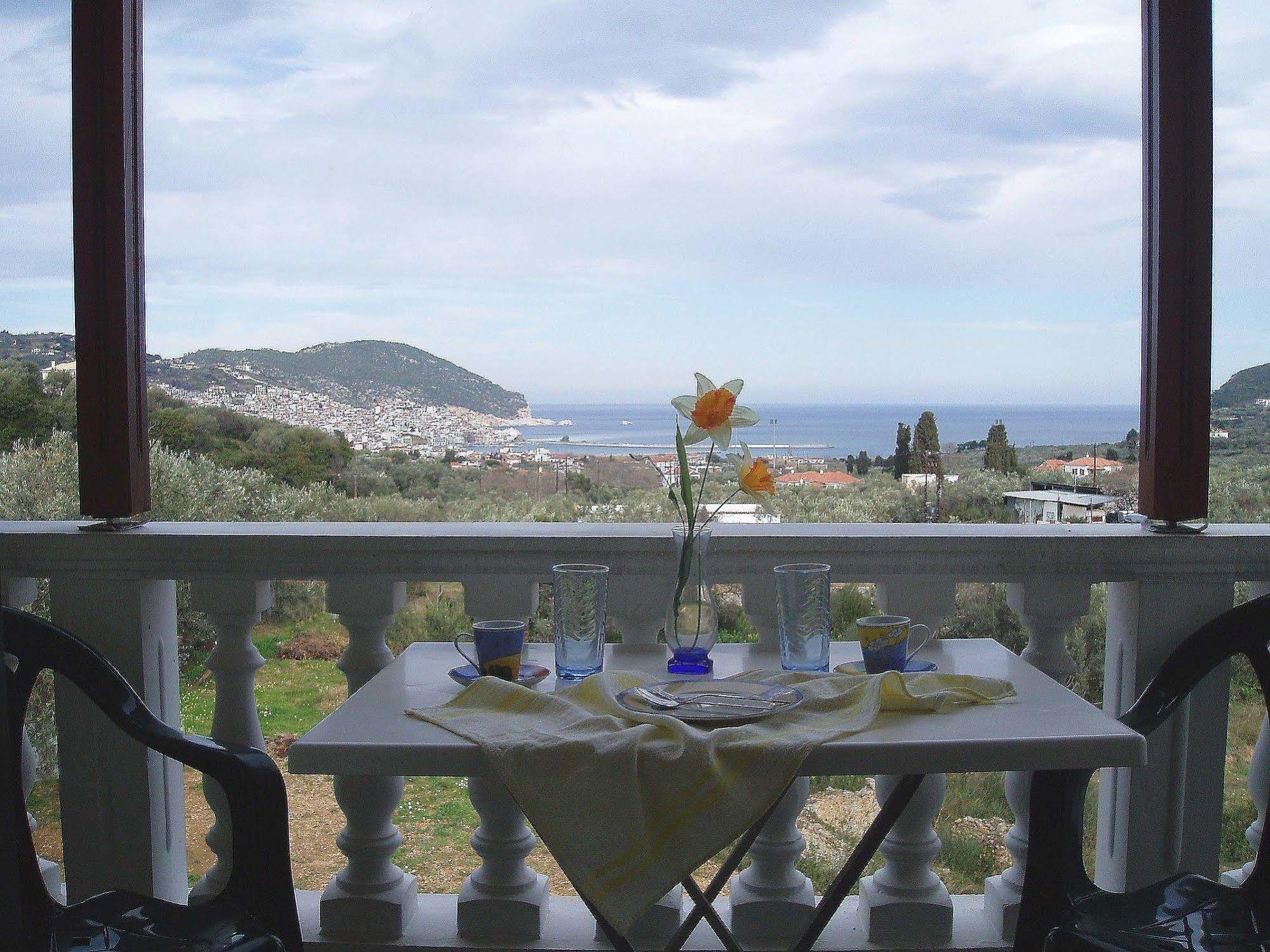 Alexandros Rooms & Studios Skopelos Town Exterior photo